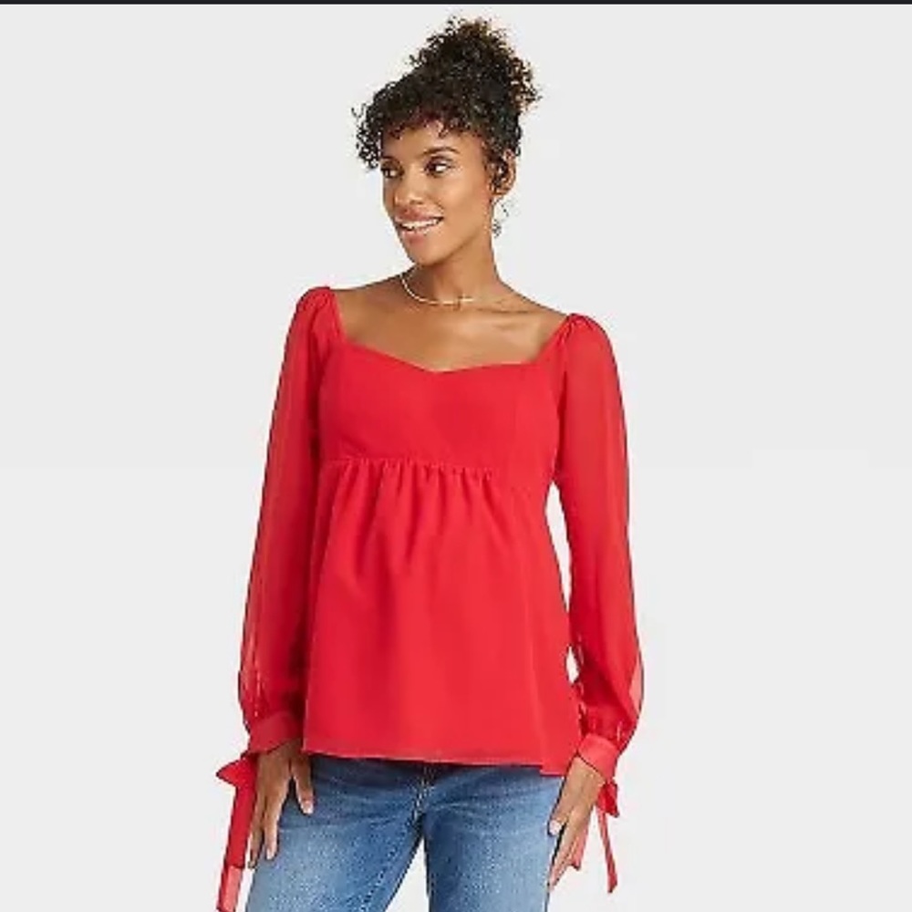 Isabel Maternity by Ingrid & Isabel Blouse. Sweetheart Neckline. Size Small. Red